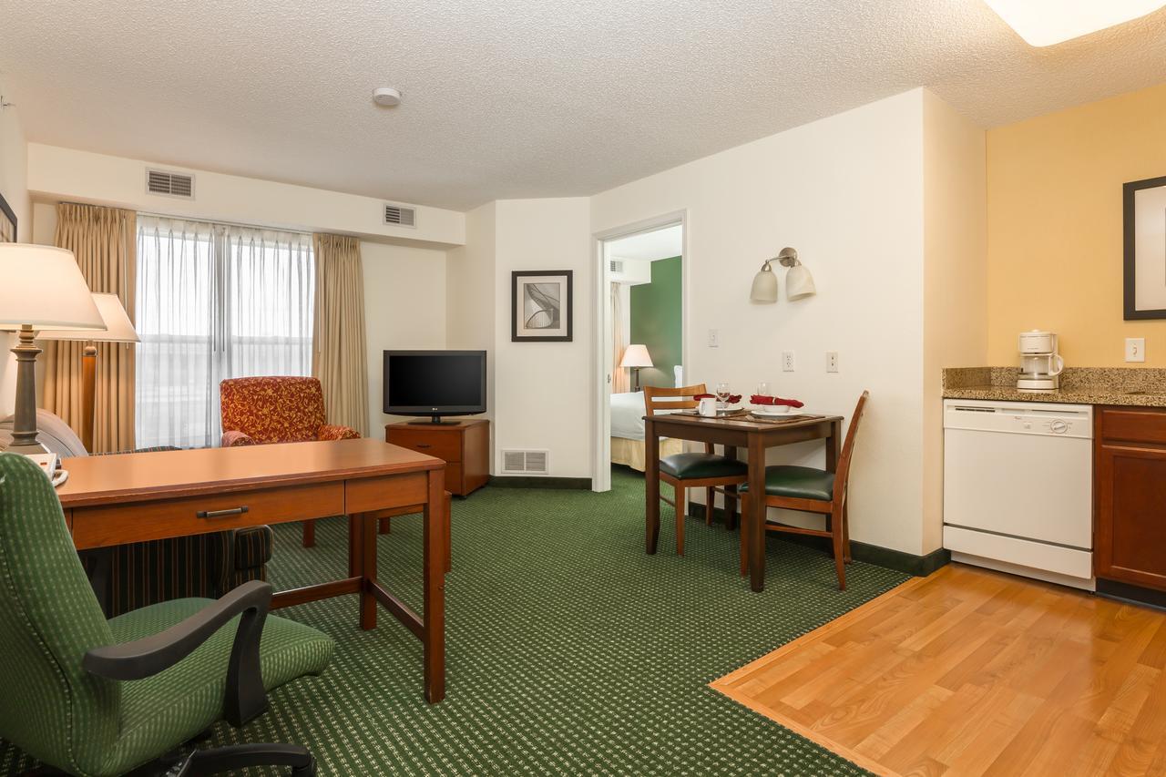 Residence Inn Houston North Exteriér fotografie